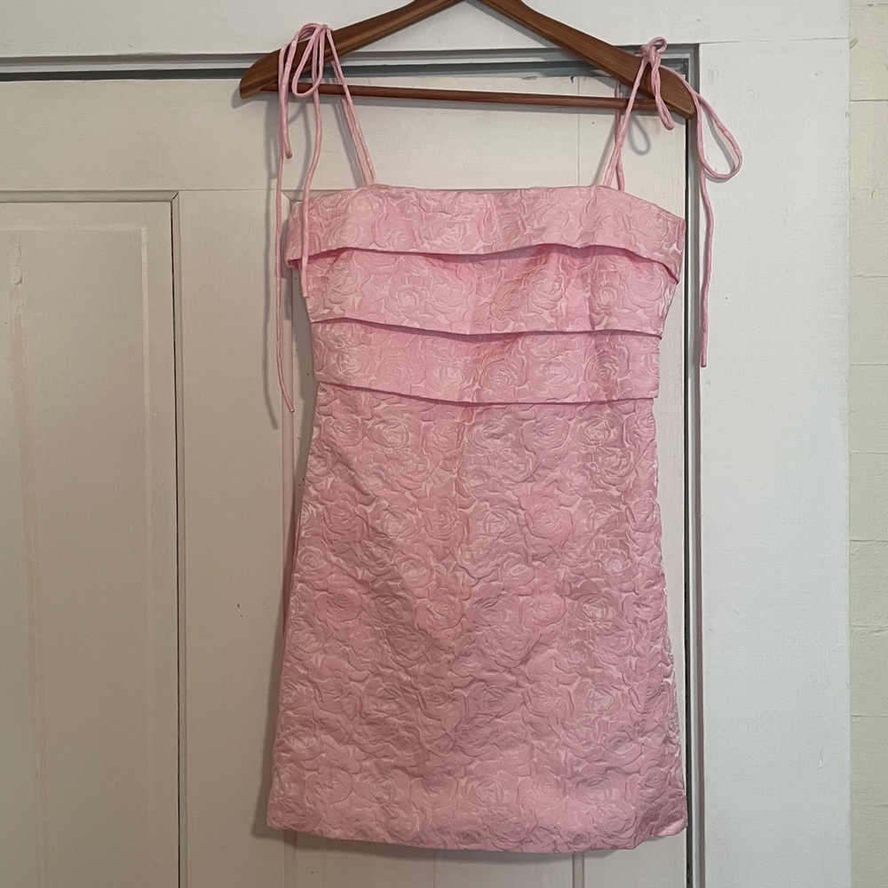 New Petal & Pup Abigail Mini Dress size Small - Picture 3 of 12